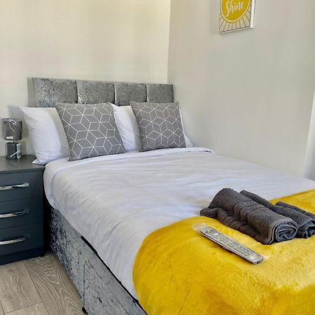 Cheerful 1 Bed Apartment Cardiff City Centre - Penarth Rd Oda fotoğraf