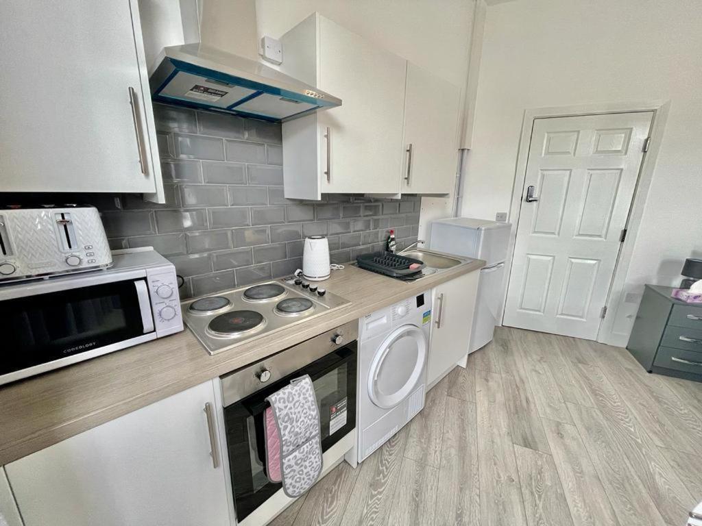 Cheerful 1 Bed Apartment Cardiff City Centre - Penarth Rd Dış mekan fotoğraf