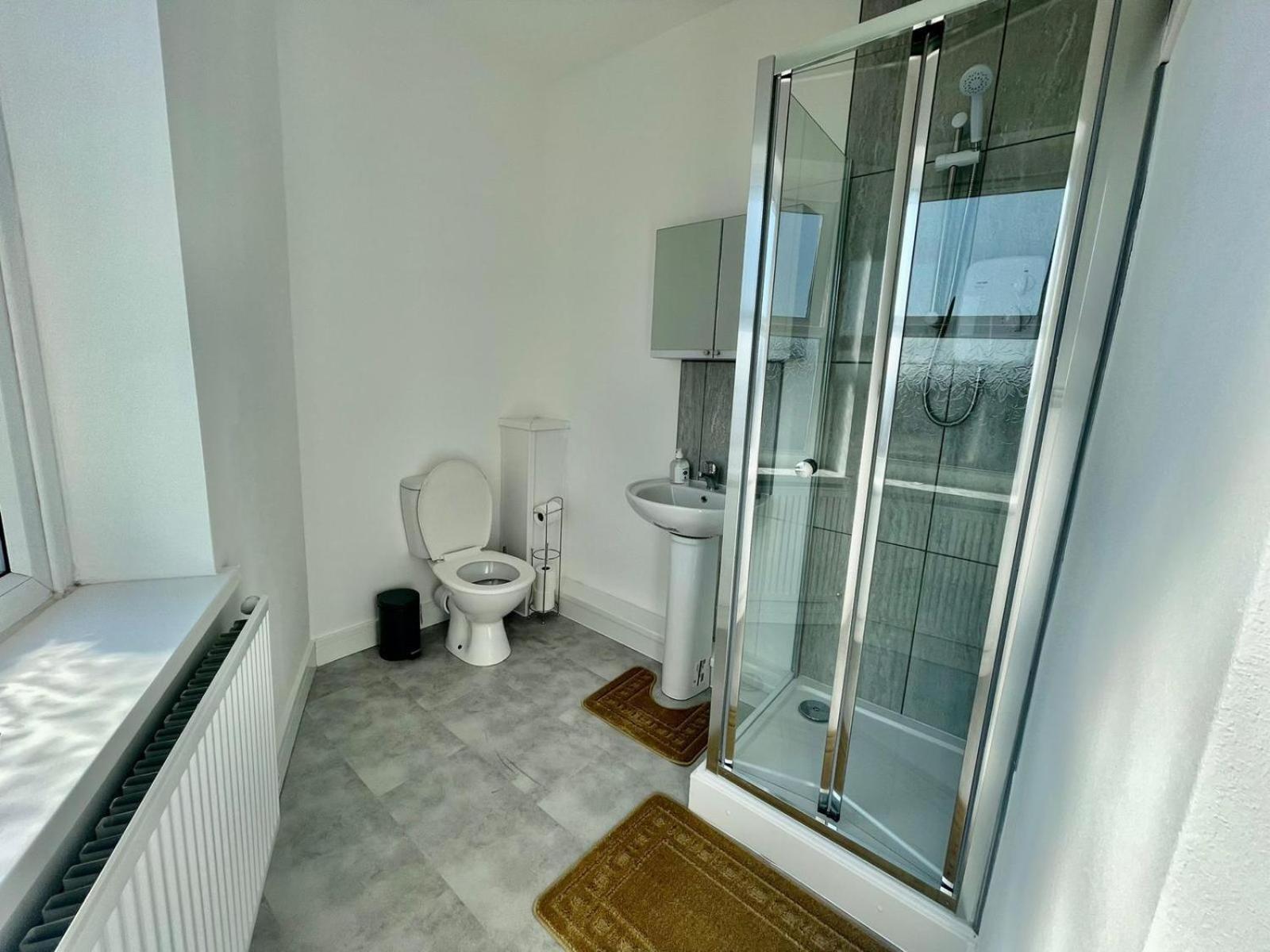 Cheerful 1 Bed Apartment Cardiff City Centre - Penarth Rd Oda fotoğraf