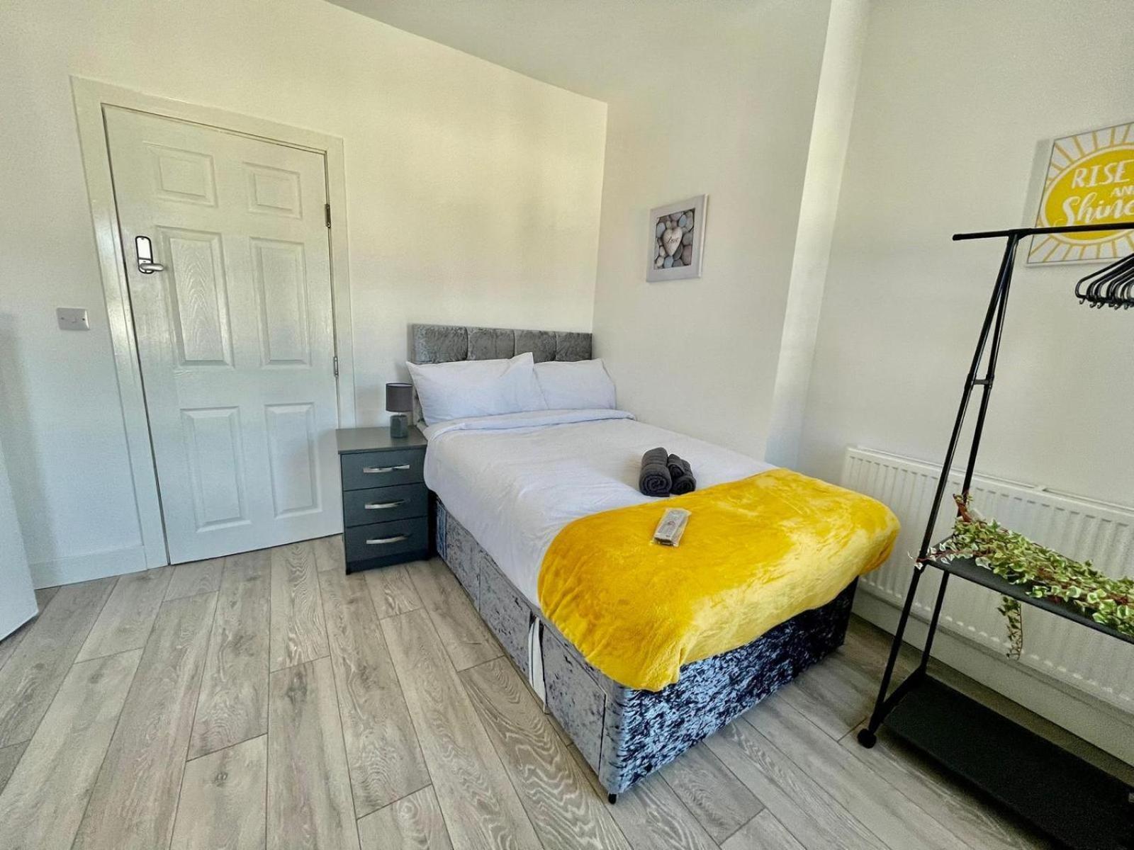 Cheerful 1 Bed Apartment Cardiff City Centre - Penarth Rd Oda fotoğraf